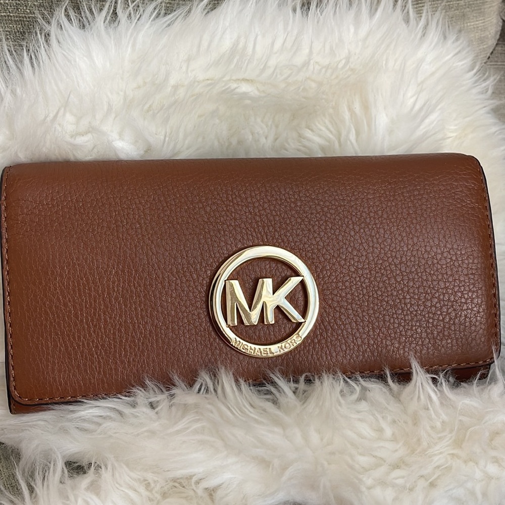 Michael Kors bi-fold Long Wallet Brown Leather MK Logo Gold Hardware EUC